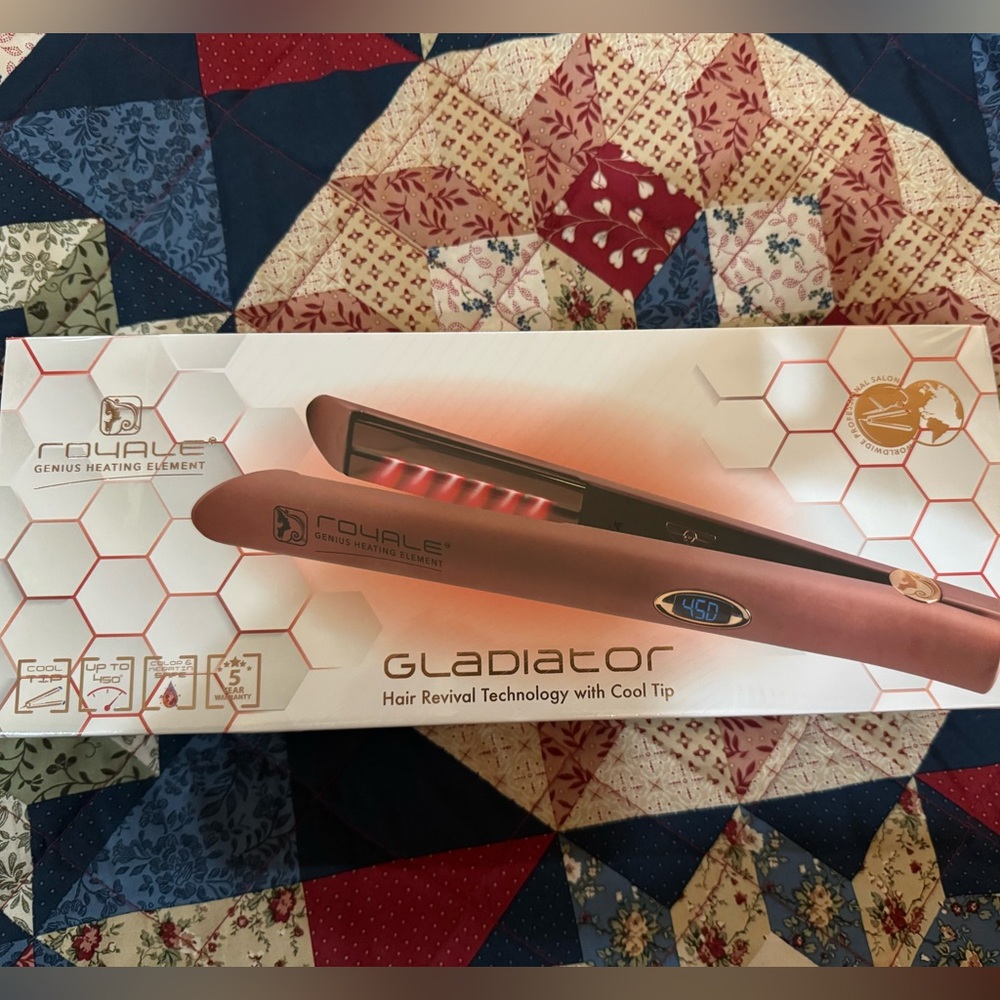 Royale Gladiator Hair Straightener/ Cool tip NIB